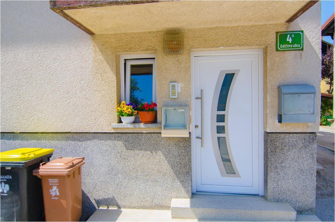 Southwest Apartman *